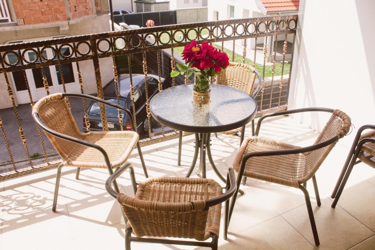 Golden House Vila Saraievo Exterior foto
